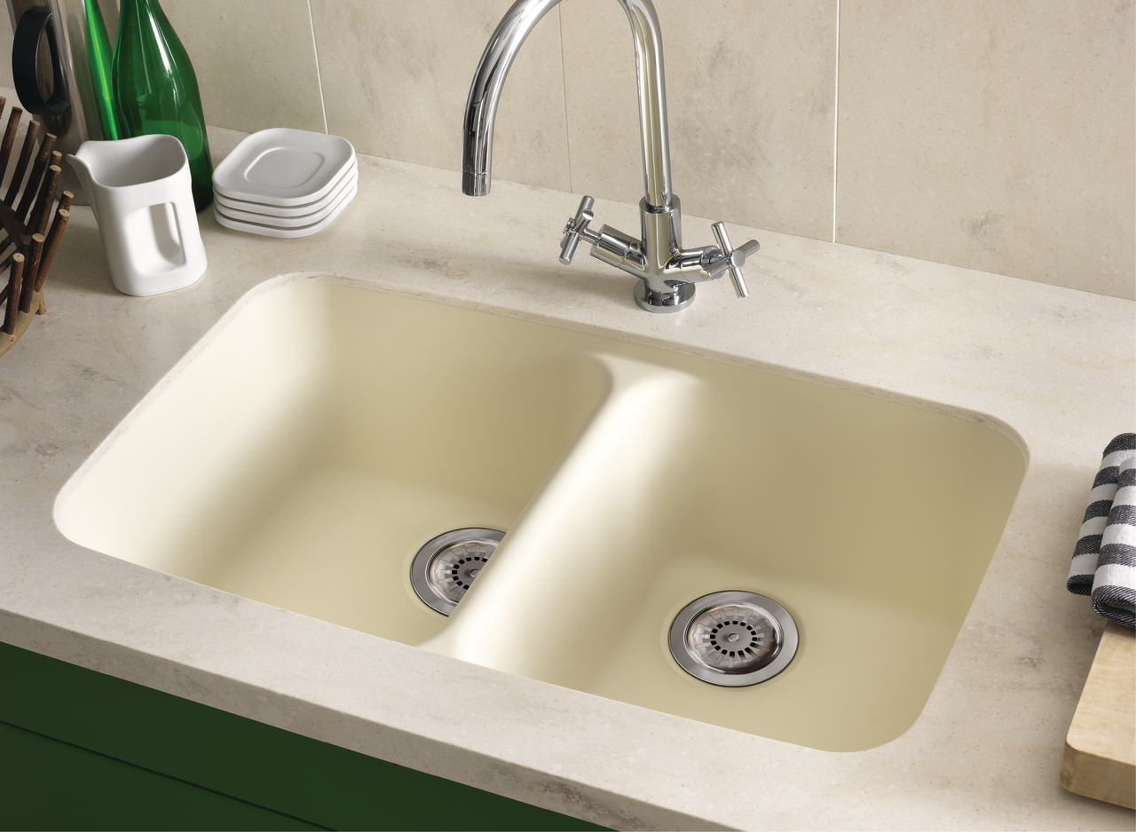 sites/corian-us.telkeadev.lu/IMG/jpg/corian_mid-centurymodern_3-2.jpg